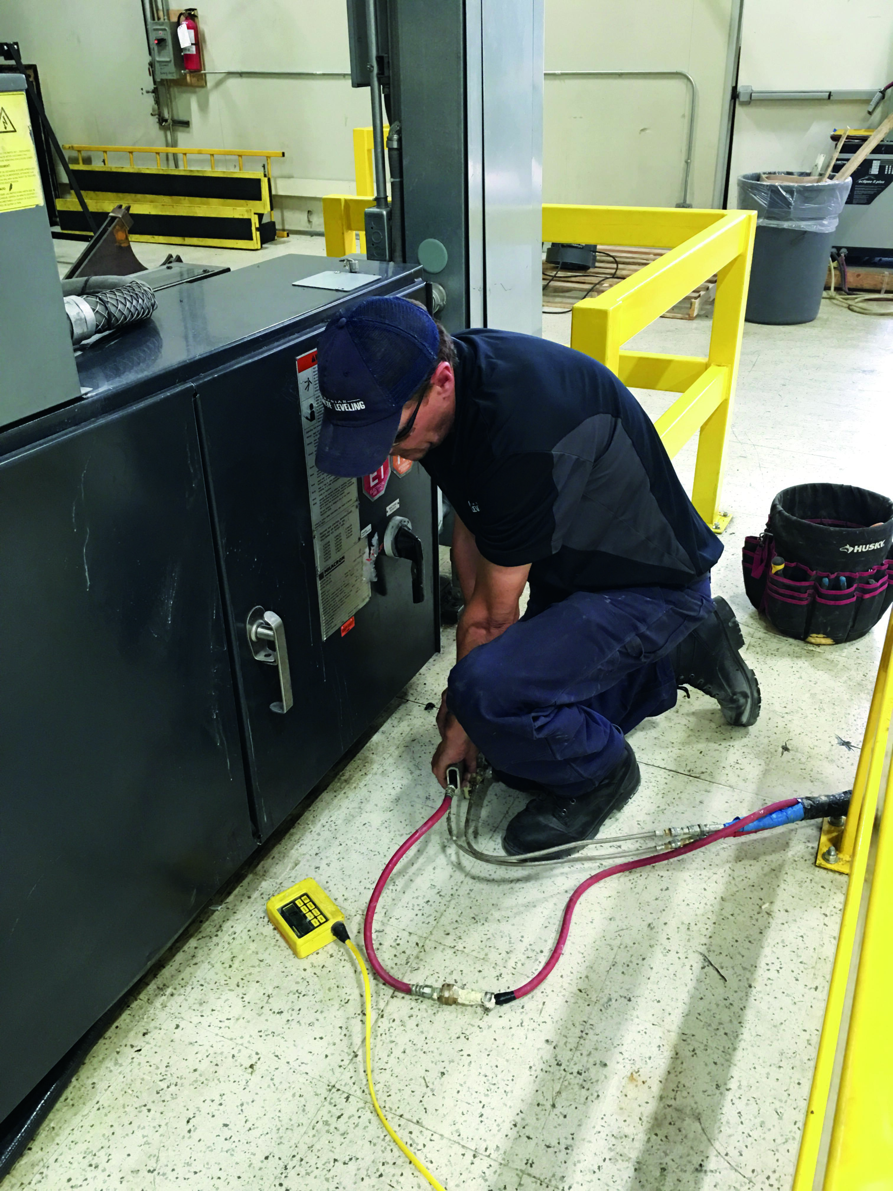 Cracked Concrete Warehouse Floor Contractor in Greater Markham