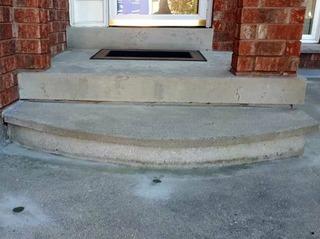 Guests Complain About Sinking Front Steps in Richmond Hill, Ontario
